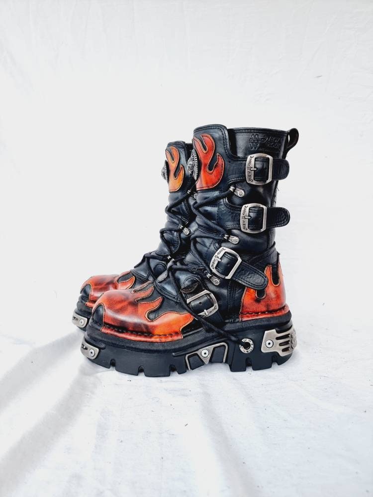EU 39 / UK 6 New Rock Boots
