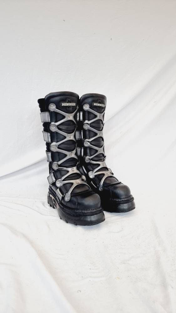 EU 43 / UK 9 New Rock Boots