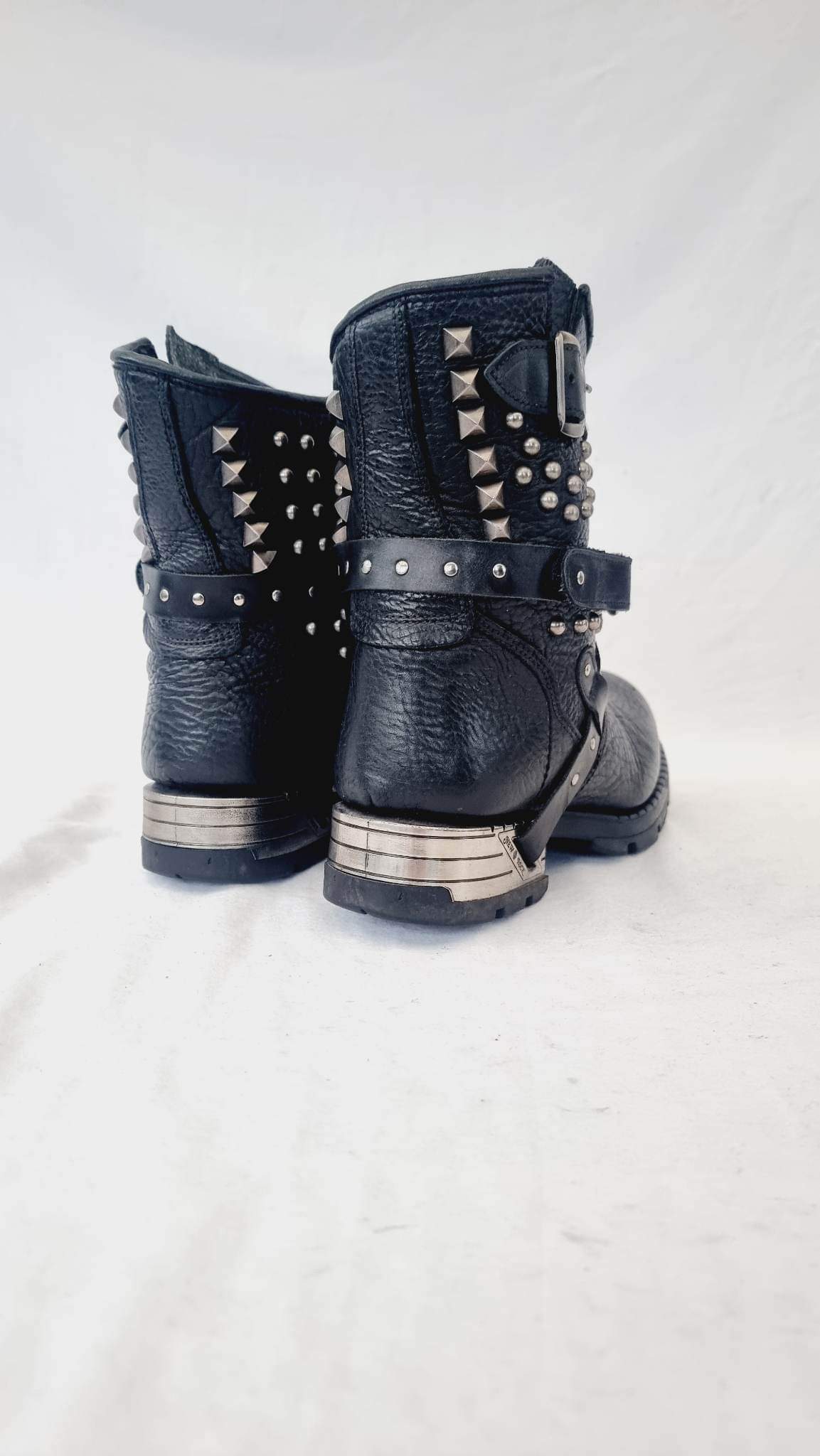 EU 38 / UK 5 New Rock Boots