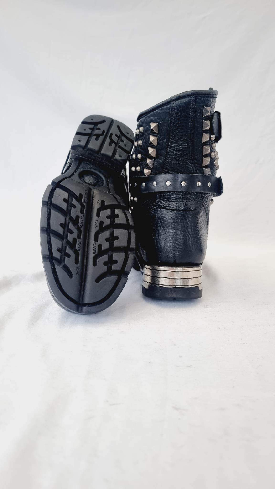 EU 38 / UK 5 New Rock Boots