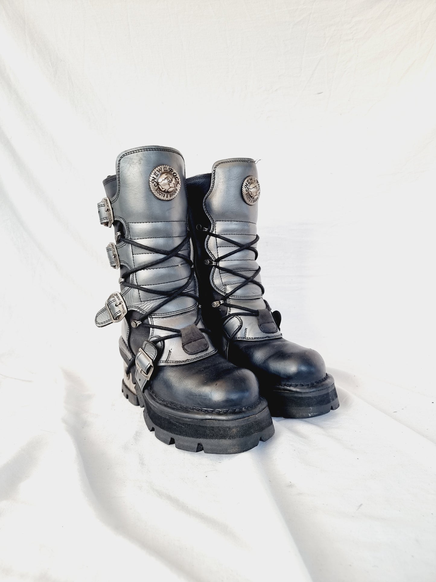 EU 37 / UK 4 New Rock Boots