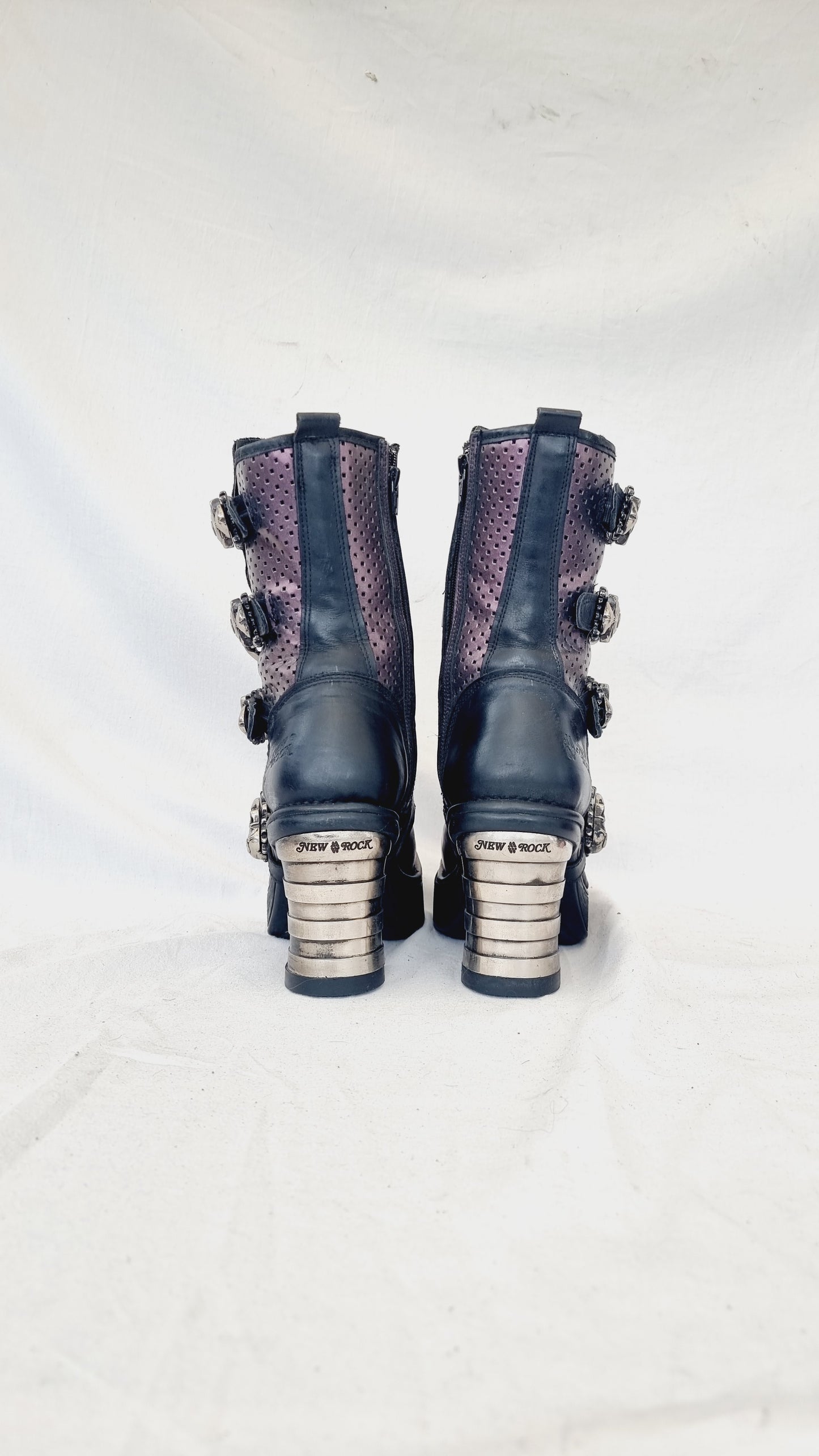 EU 37 / UK 4 New Rock Boots