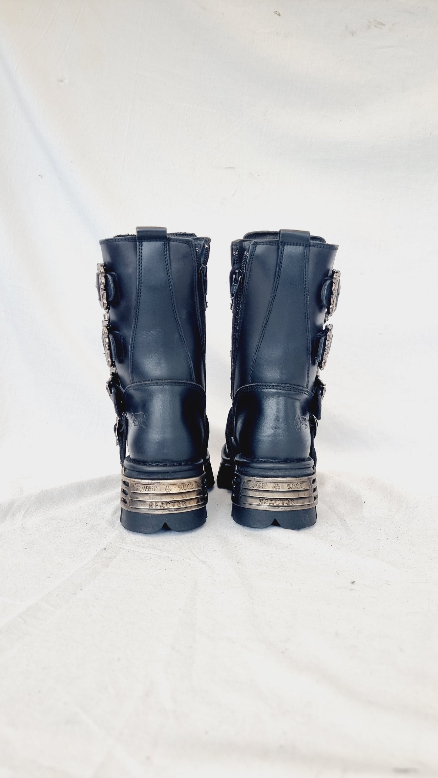 EU 37 / UK 4 New Rock Boots