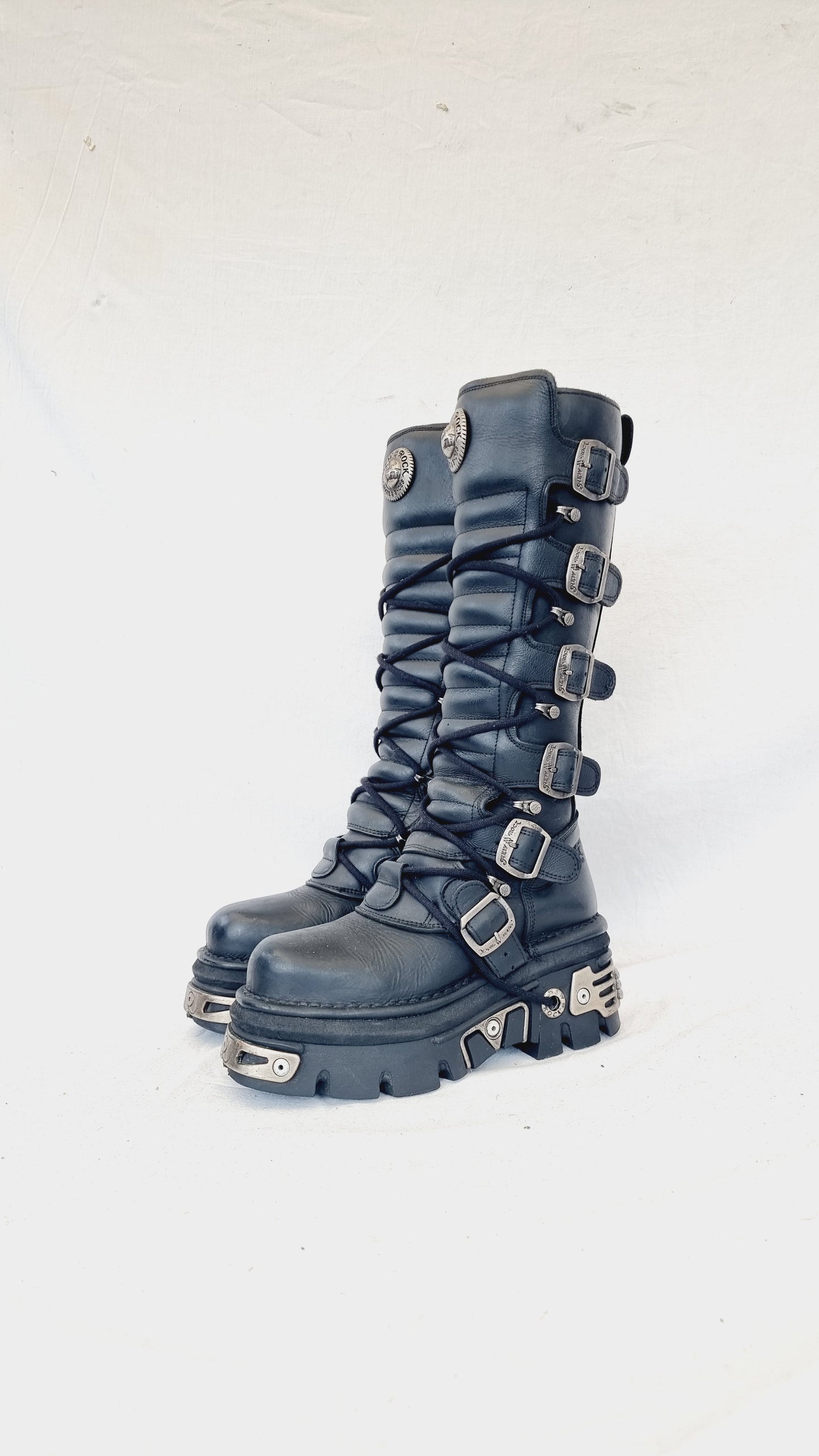 EU 37 / UK 4 New Rock Boots