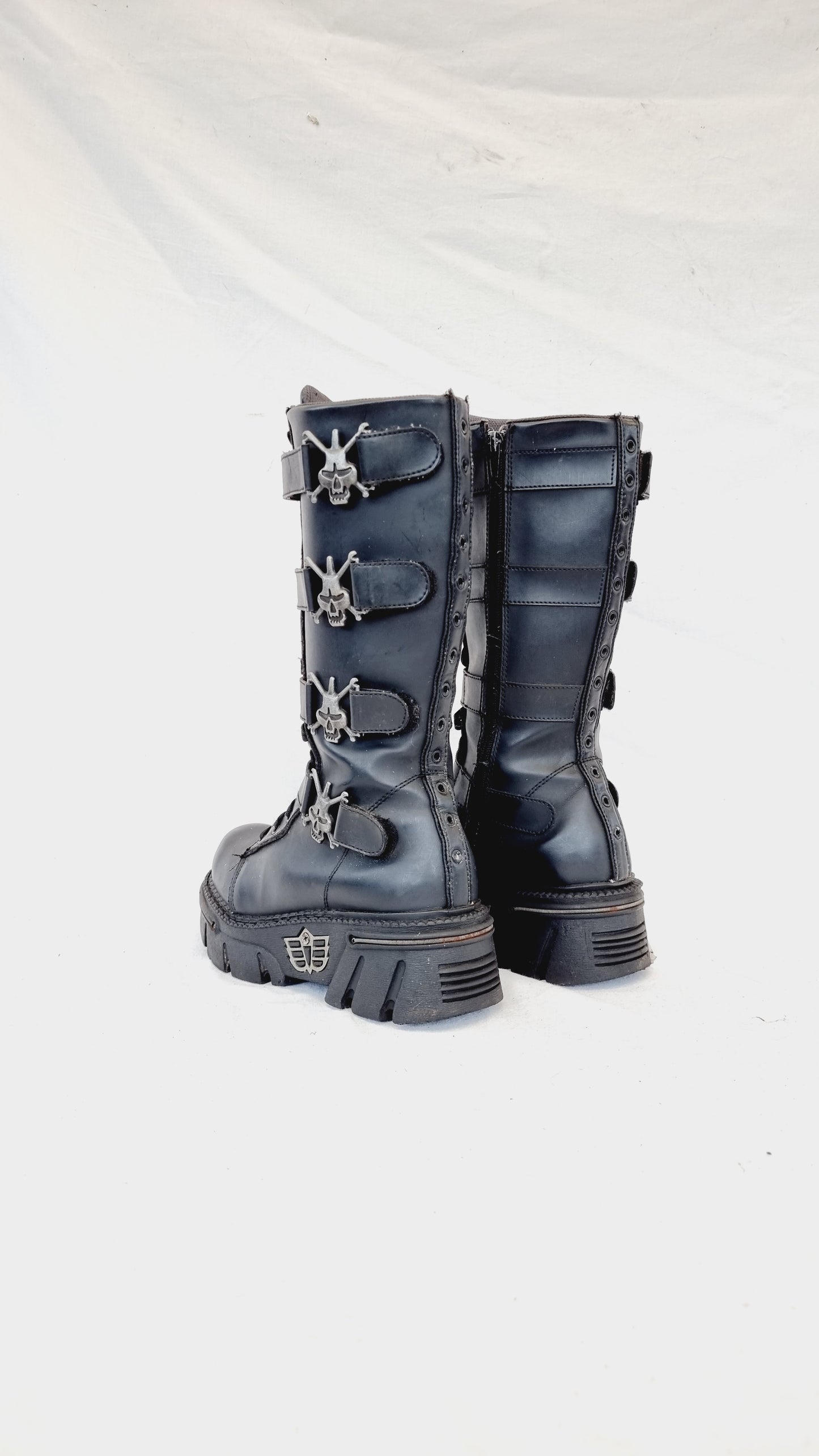 EU 39 / UK 6 Madfish Boots