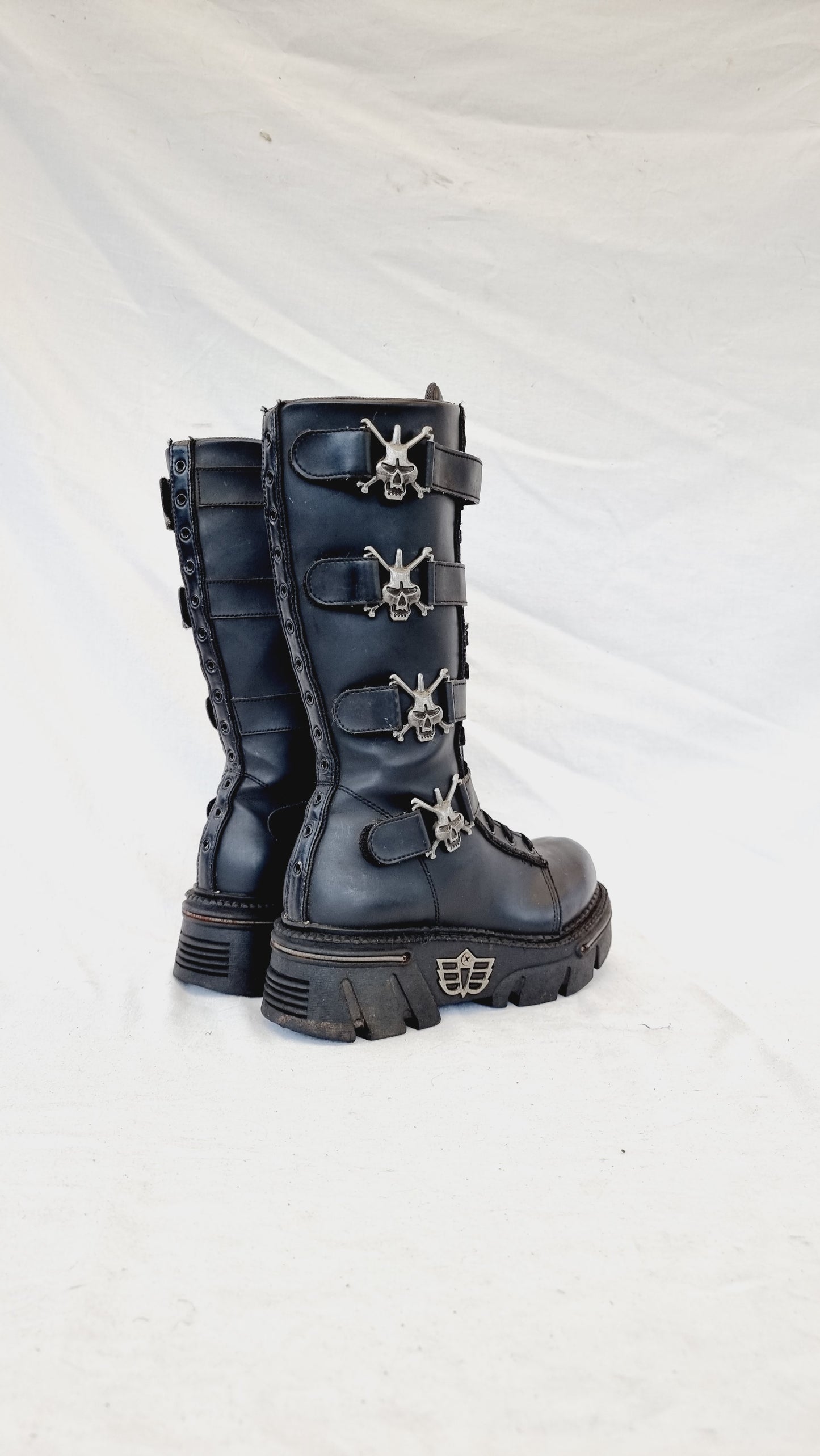 EU 39 / UK 6 Madfish Boots