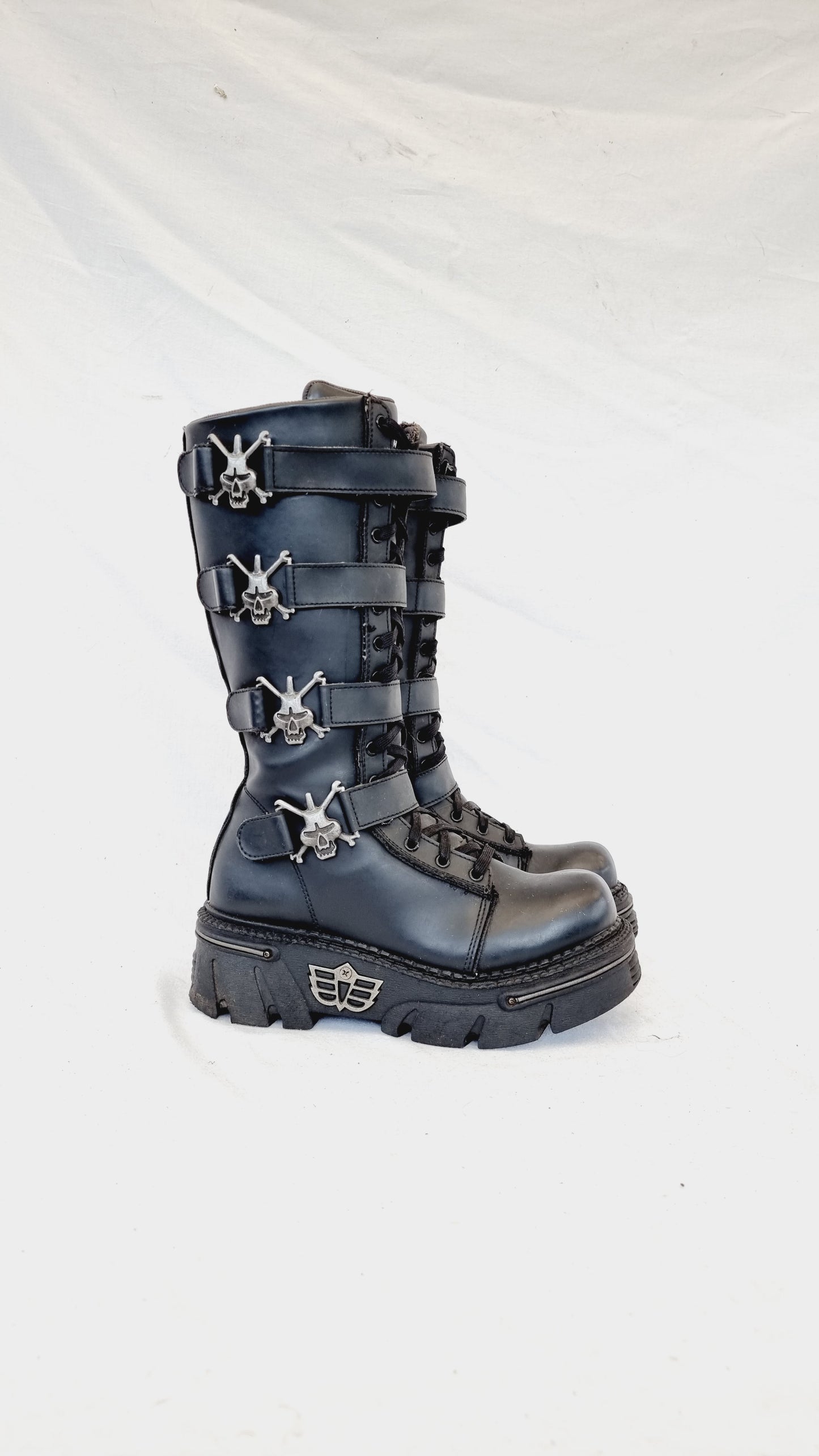 EU 39 / UK 6 Madfish Boots