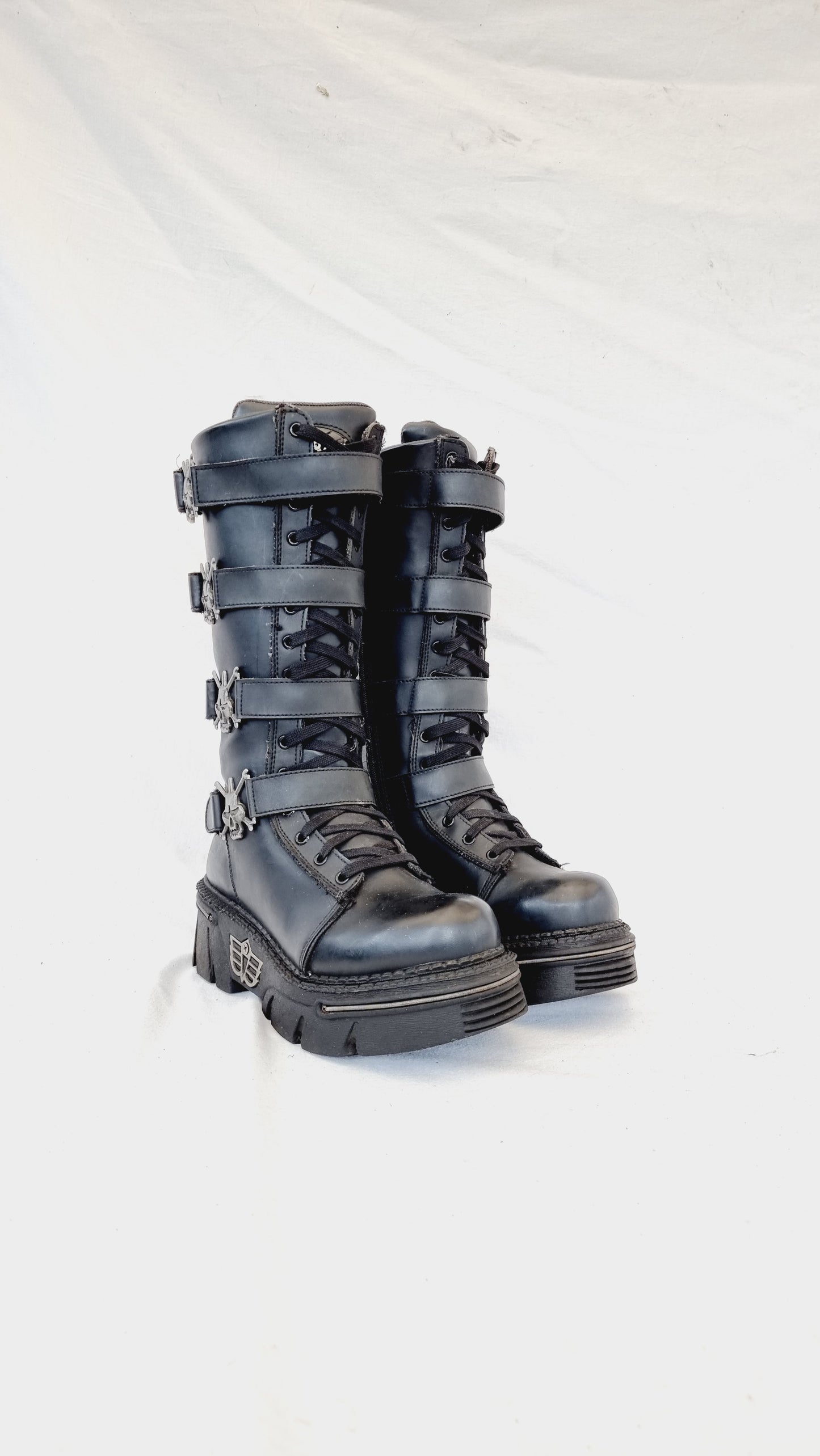 EU 39 / UK 6 Madfish Boots