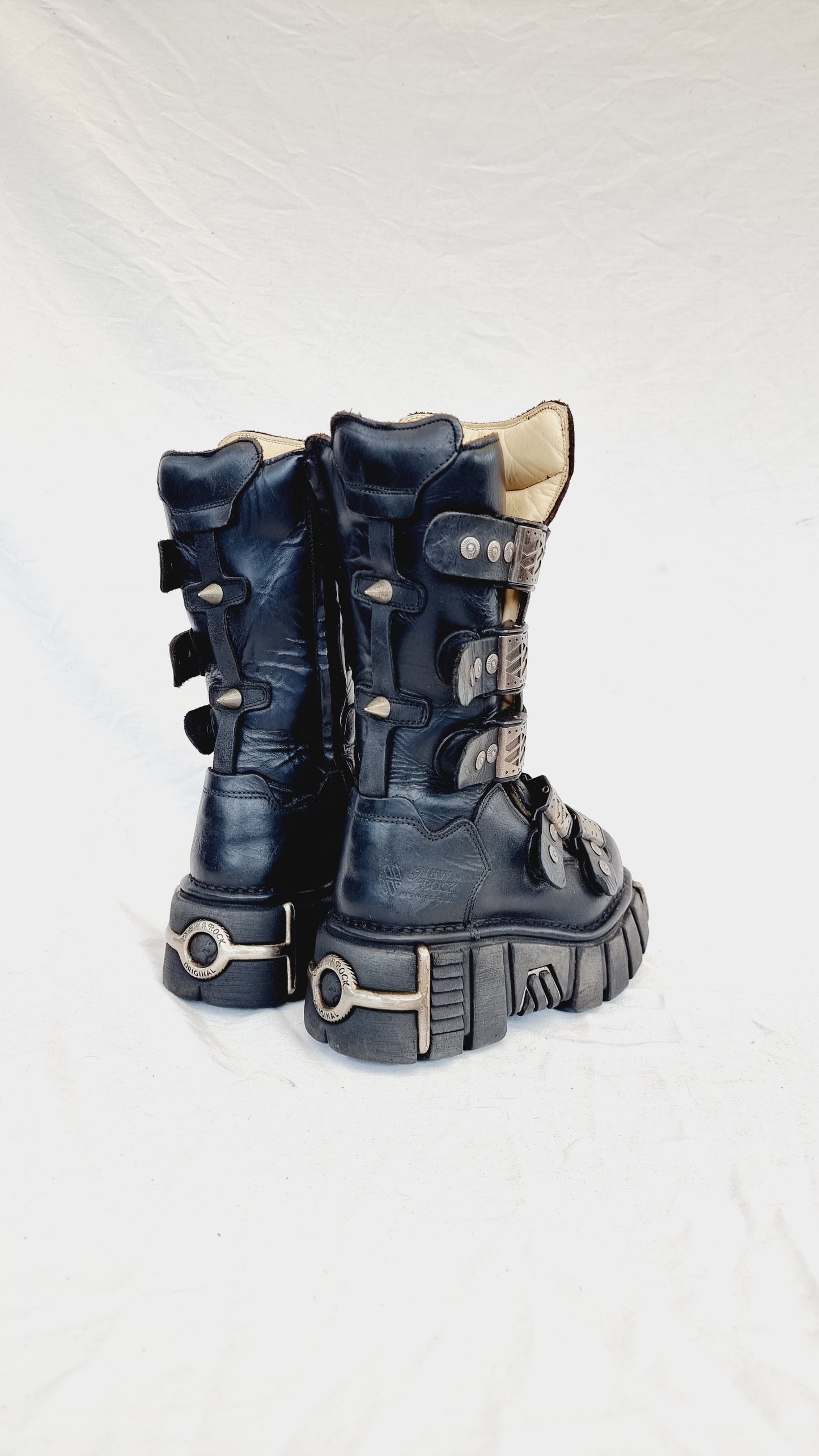 EU 37 / UK 4 New Rock Boots