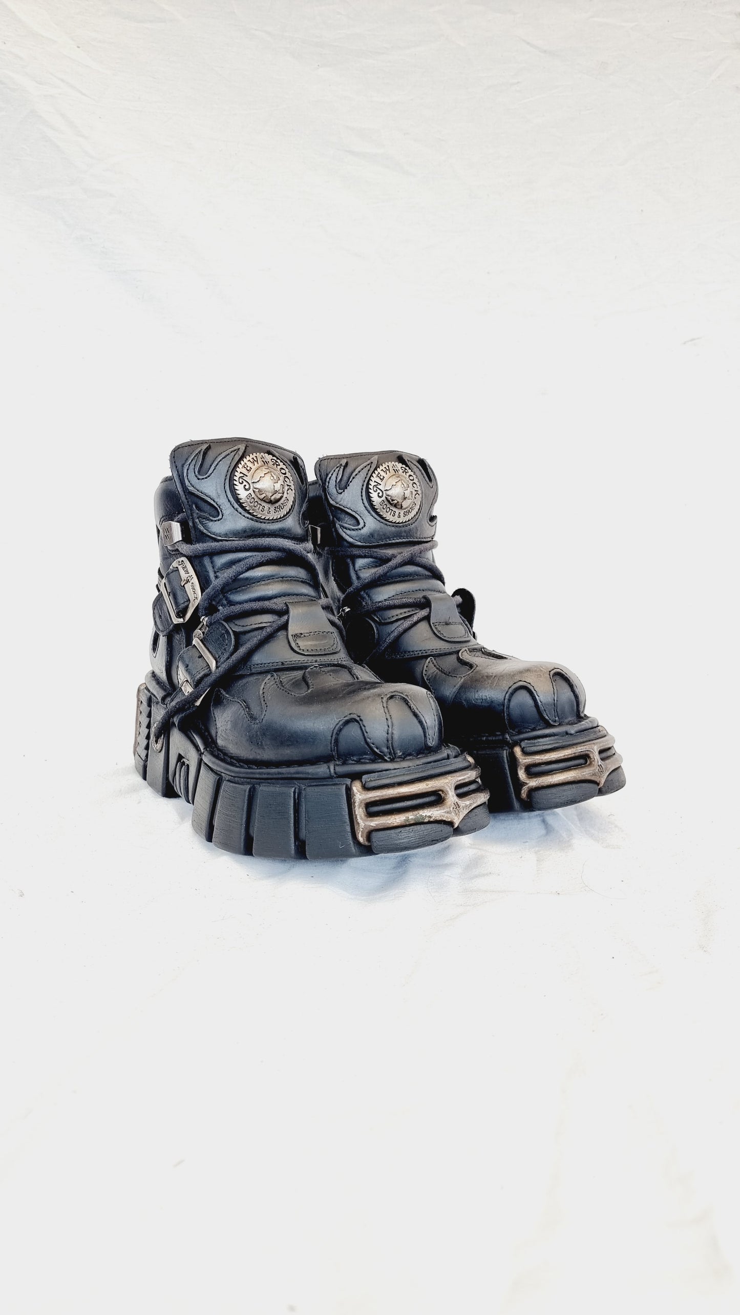 EU 38 / UK 5 New Rock Boots