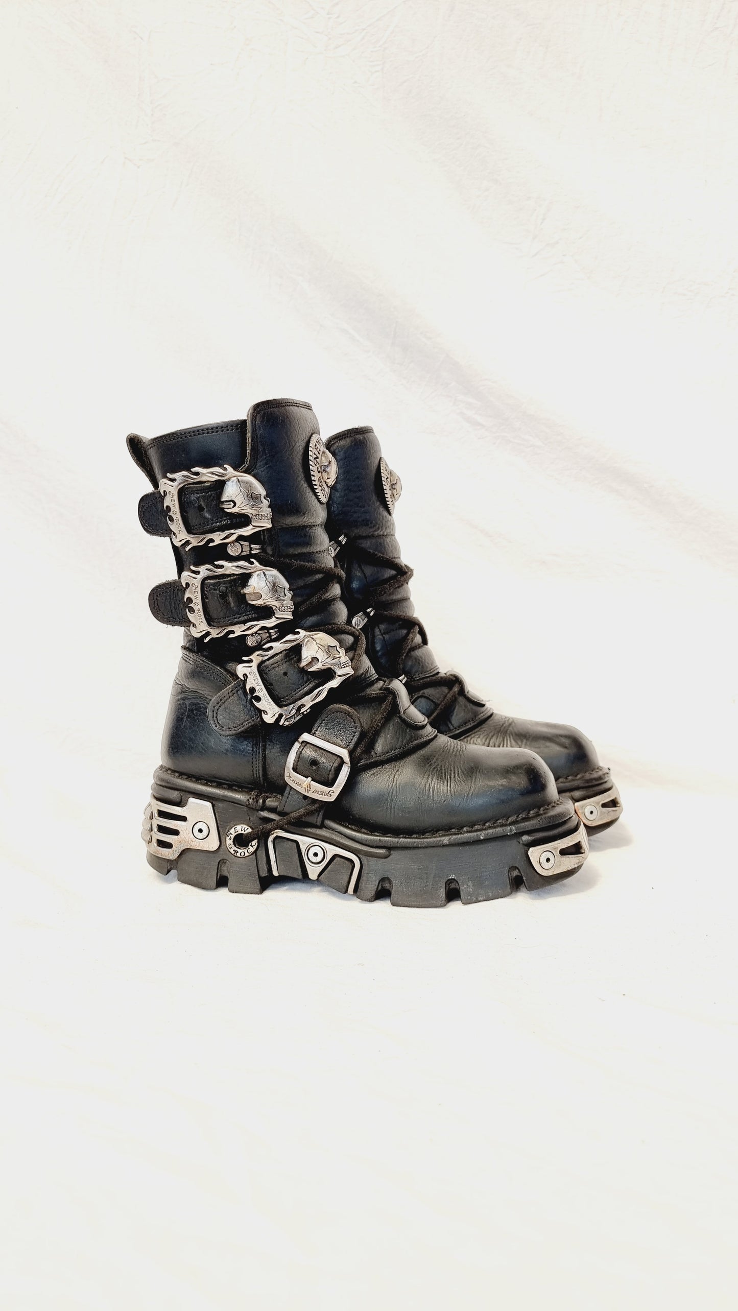 EU 36 / UK 3 New Rock Boots