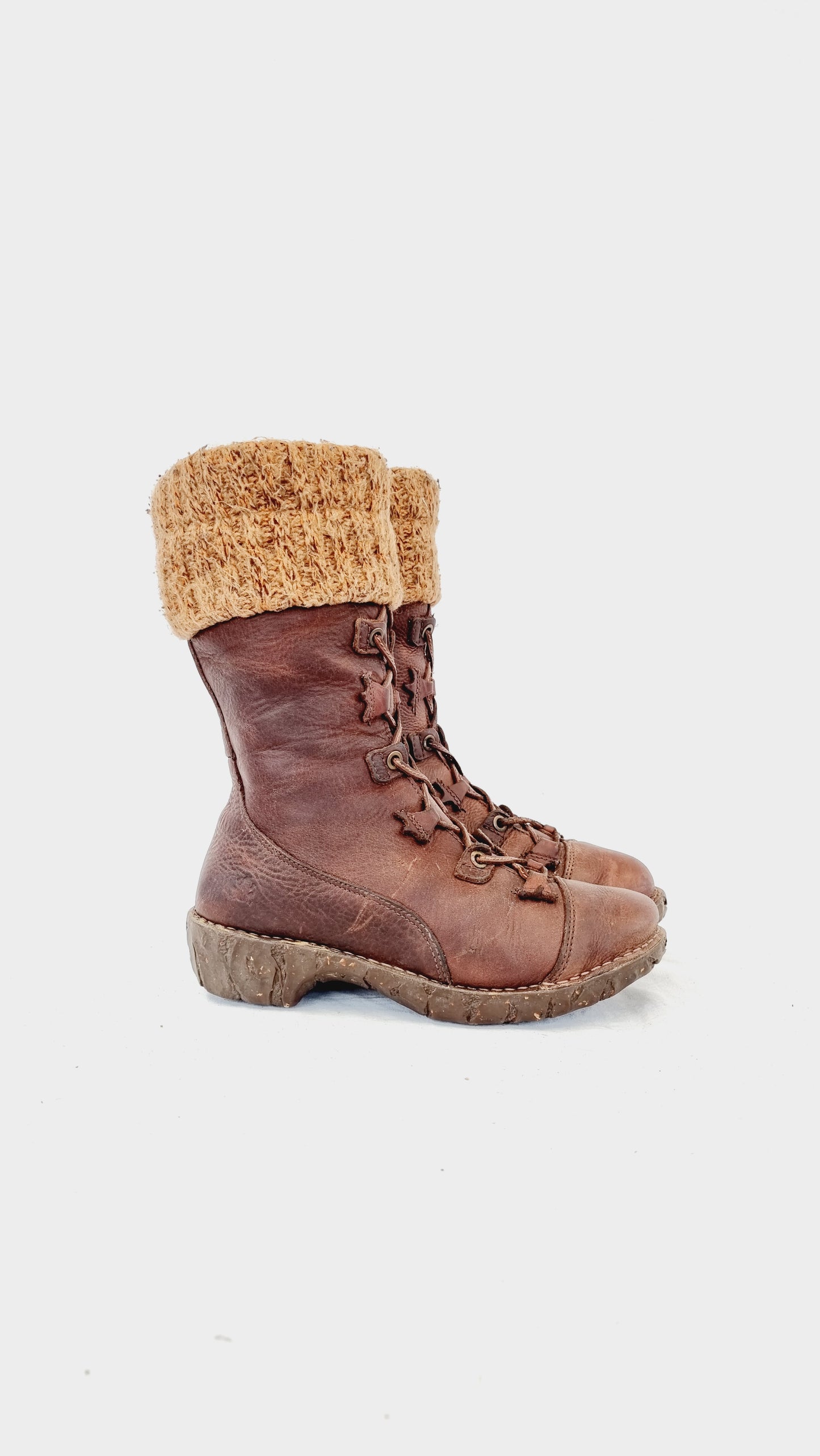 EU 38 / UK 5 El Naturalista Boots