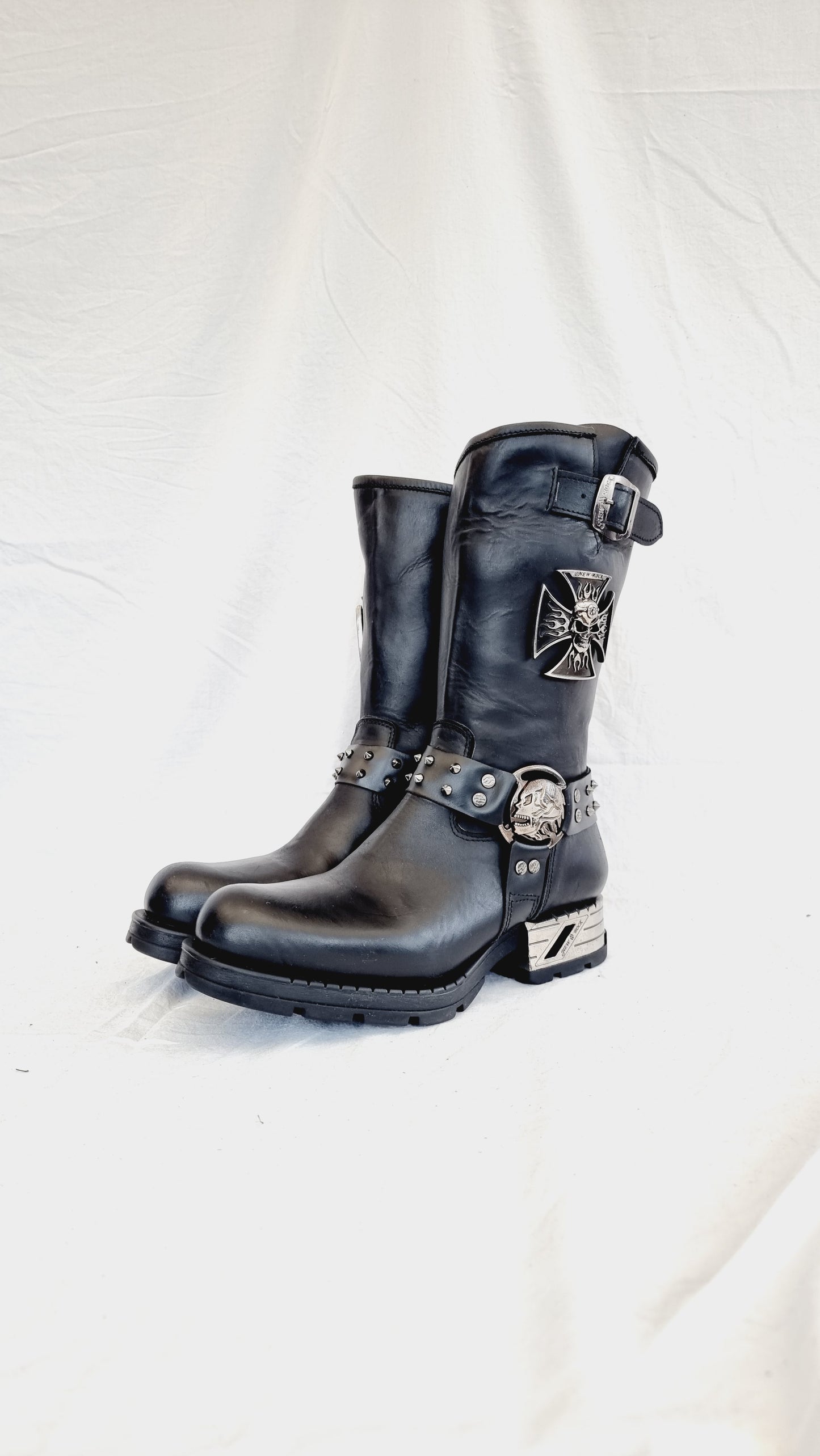 EU 39 / UK 6 New Rock Boots