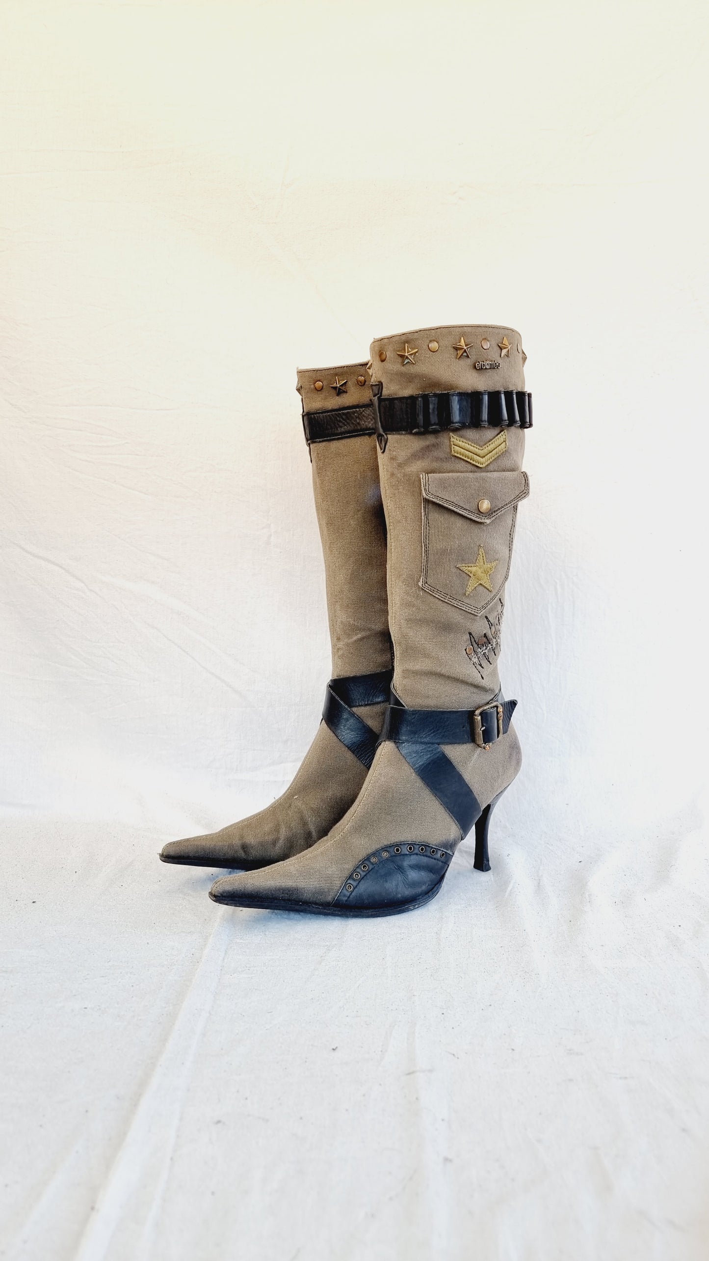 EU 38 / UK 5 El Dantes Boots