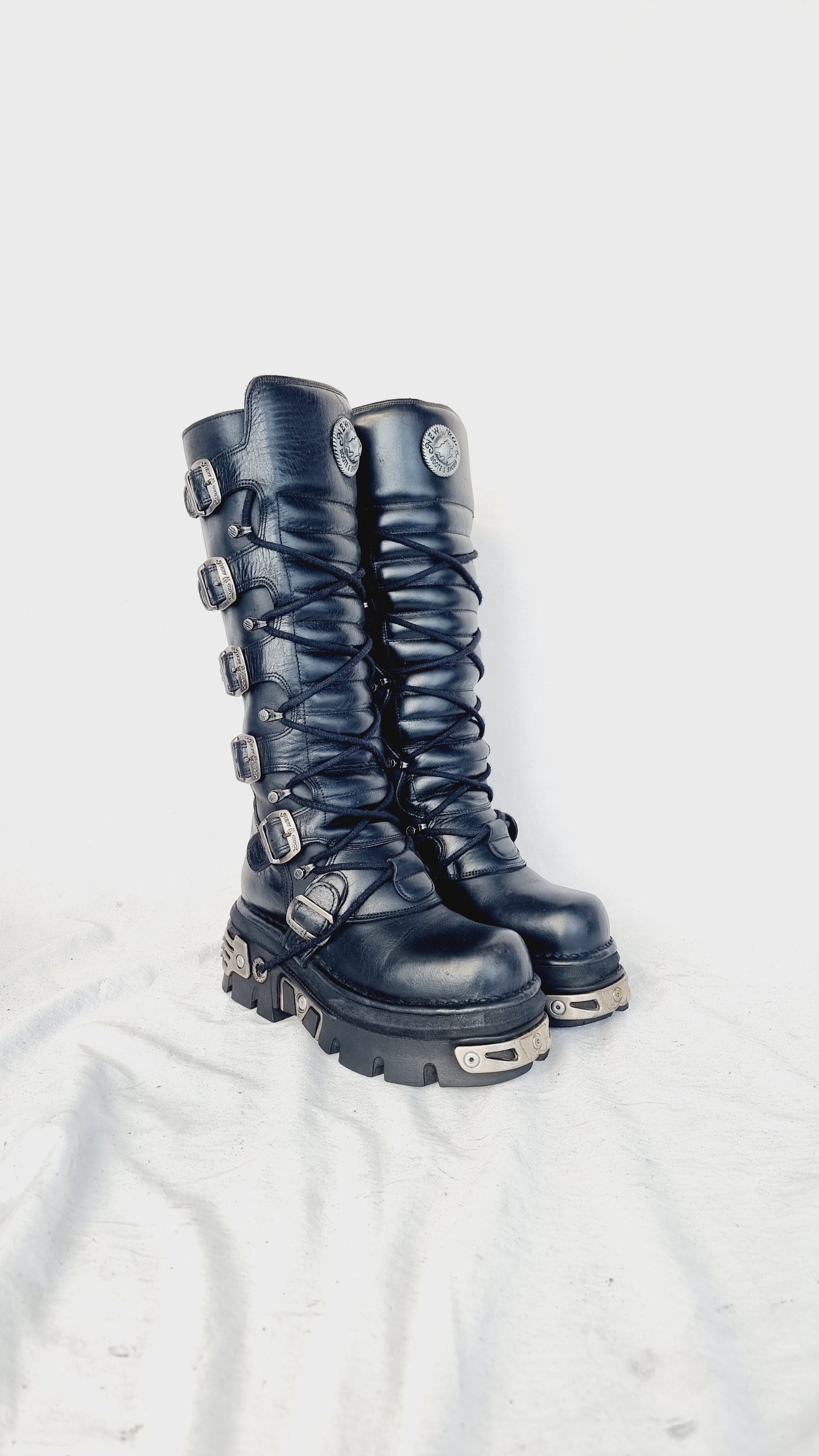 EU 38 / UK 5 New Rock Boots