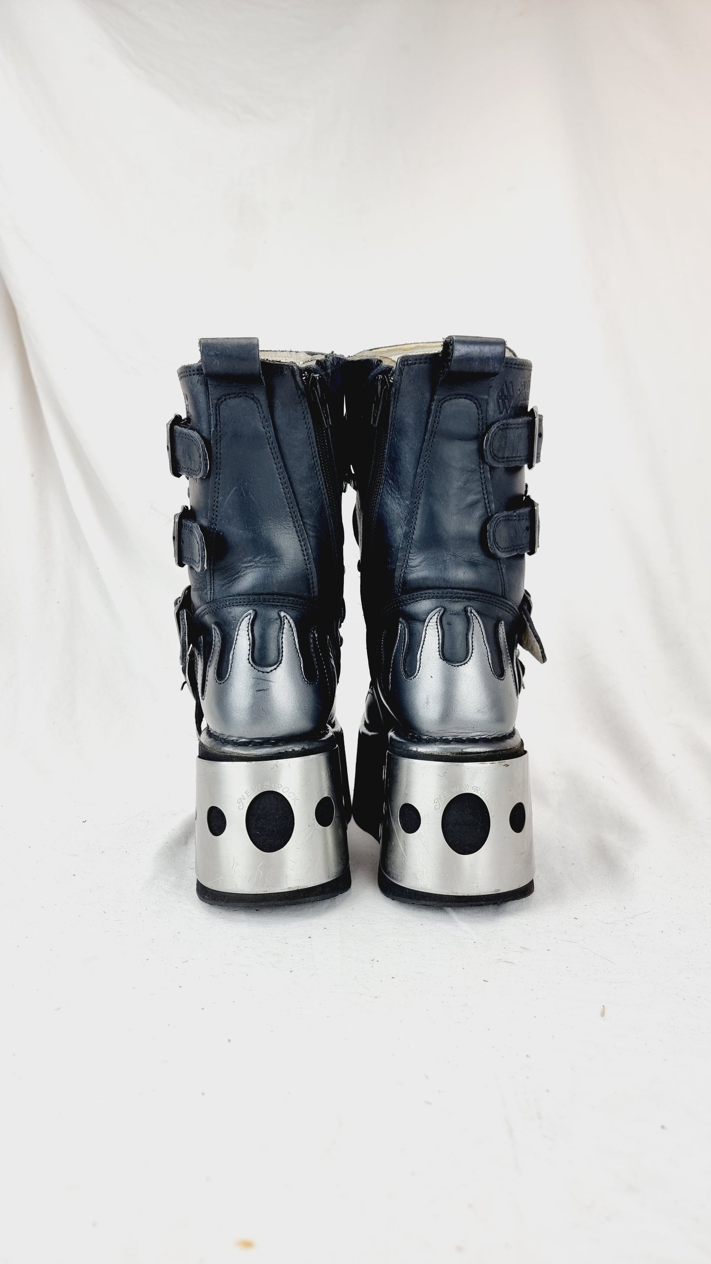 EU 38 / UK 5 New Rock Boots