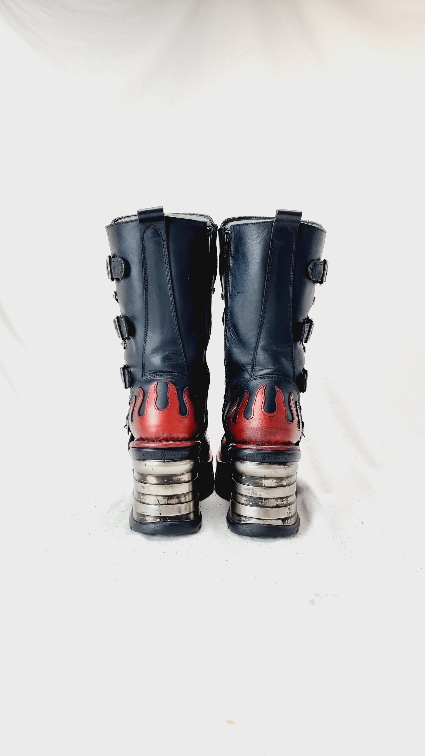 EU 39 / UK 6 New Rock Boots