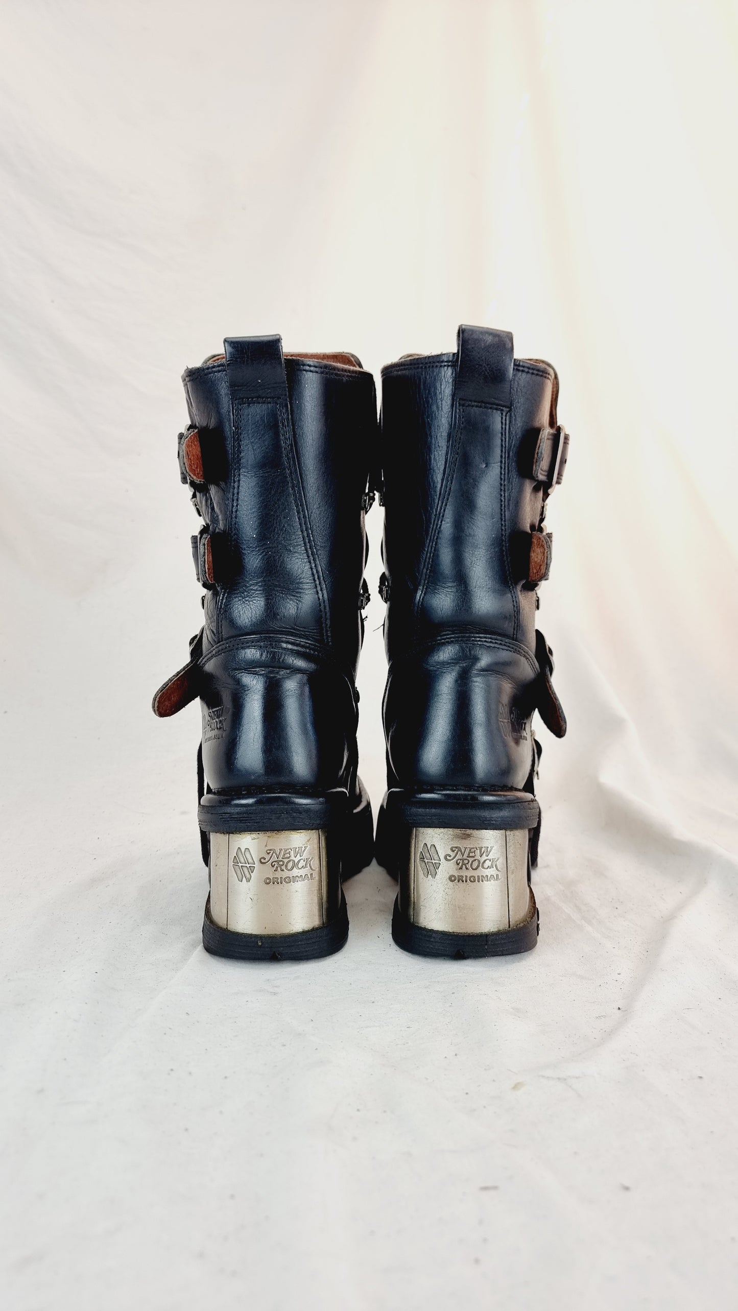 EU 38 / UK 5 New Rock Boots