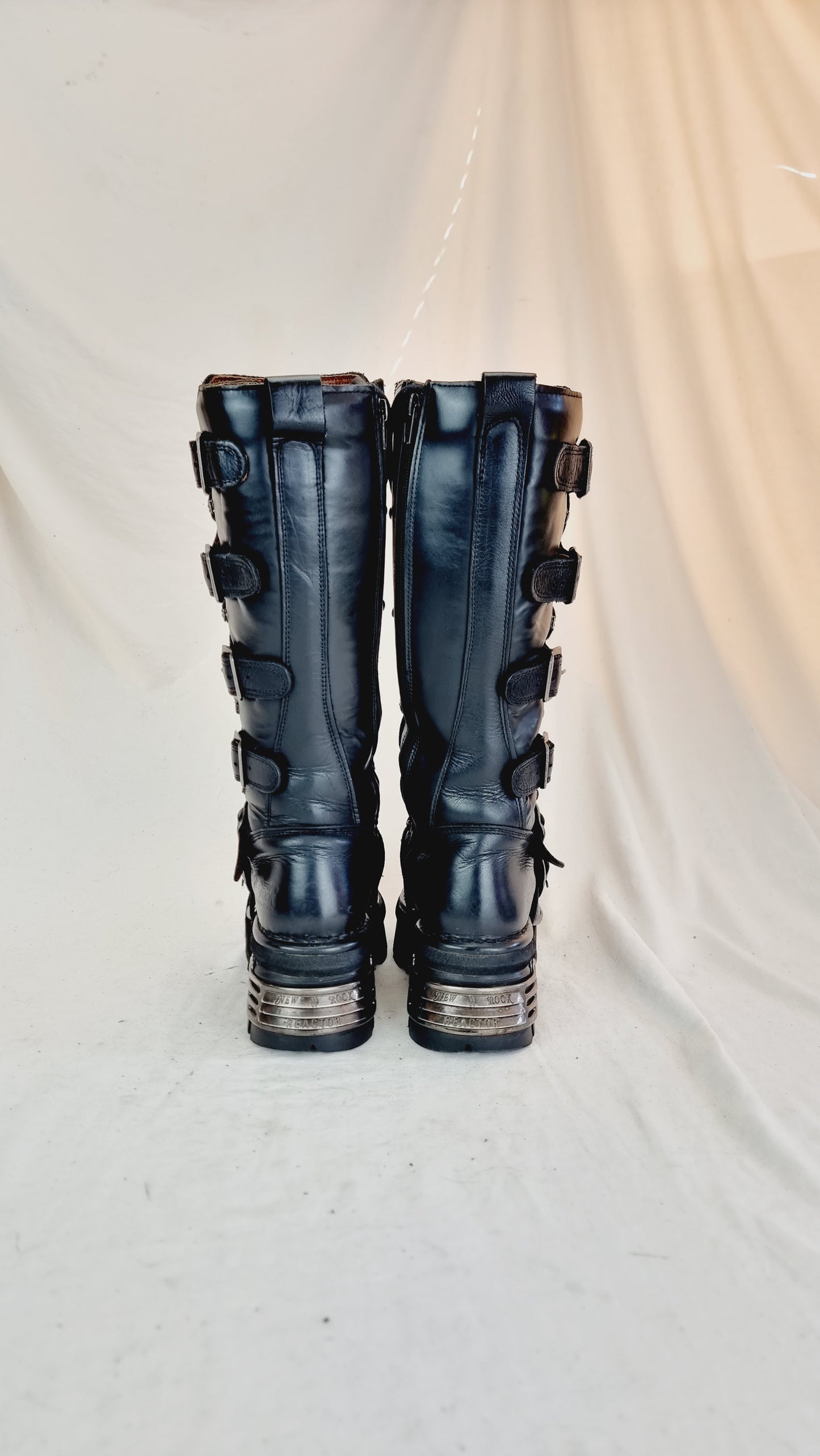 EU 37 / UK 4 New Rock Boots