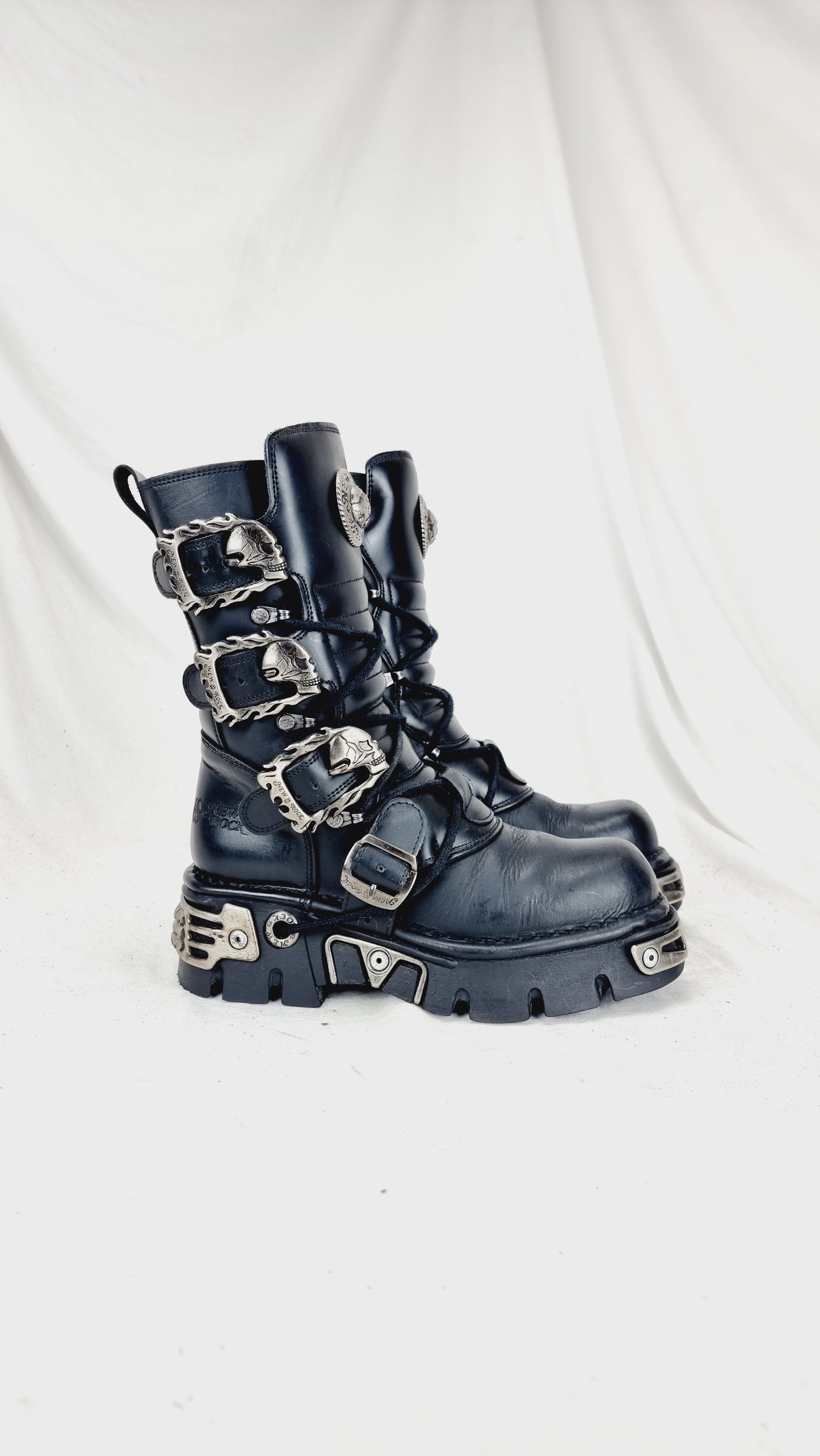 EU 38 / UK 5 New Rock Boots