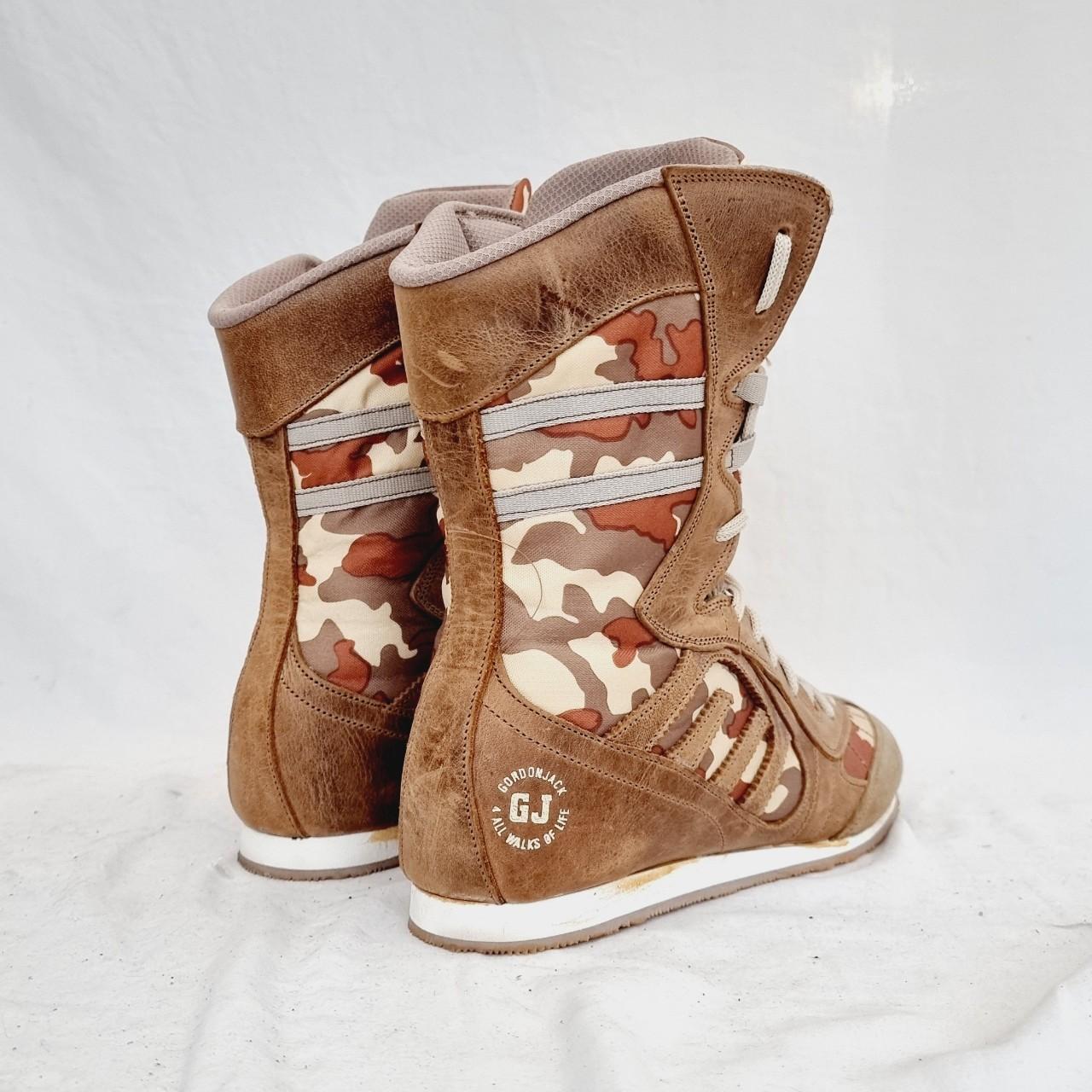 EU 37 / UK 4  Camo Gordon Jack boots