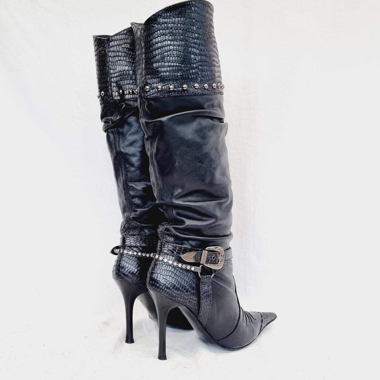 EU 38 / UK 5 El Dantes heels with buckled fronts, pointed toes