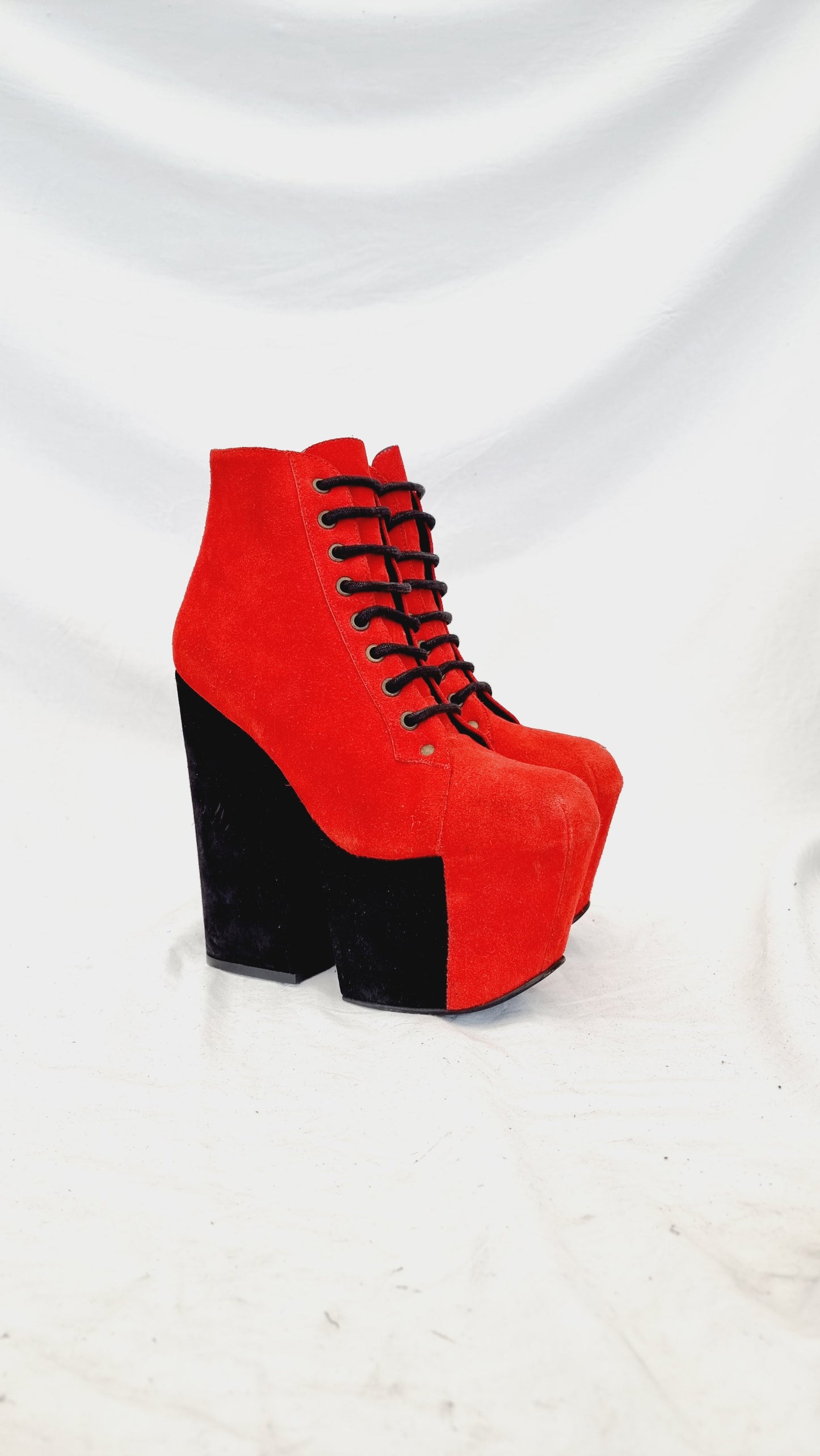 EU 39 / UK 6 Jeffrey Campbell Platforms