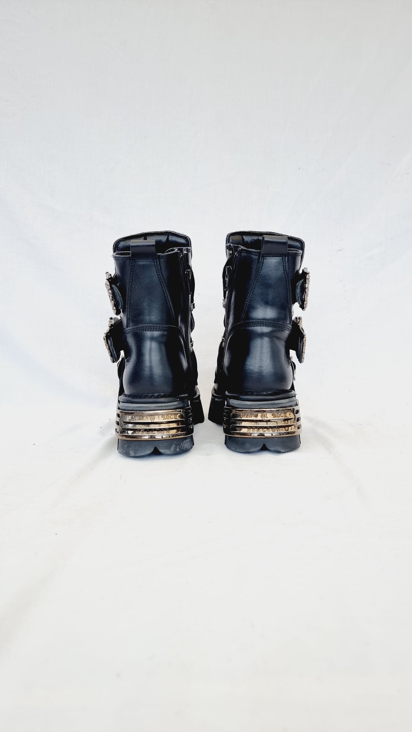 EU 36 / UK 3 New Rock Boots