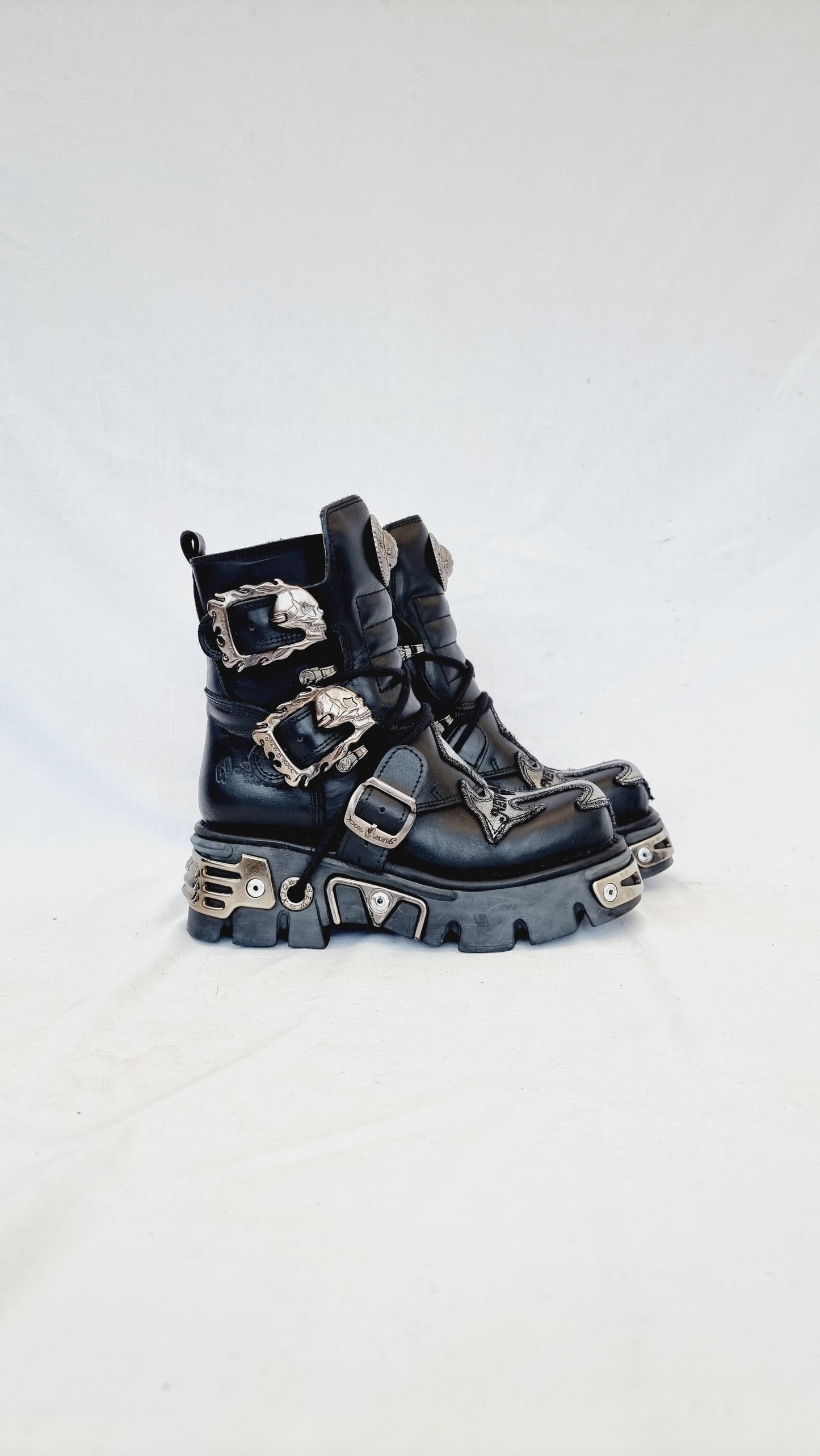 EU 36 / UK 3 New Rock Boots