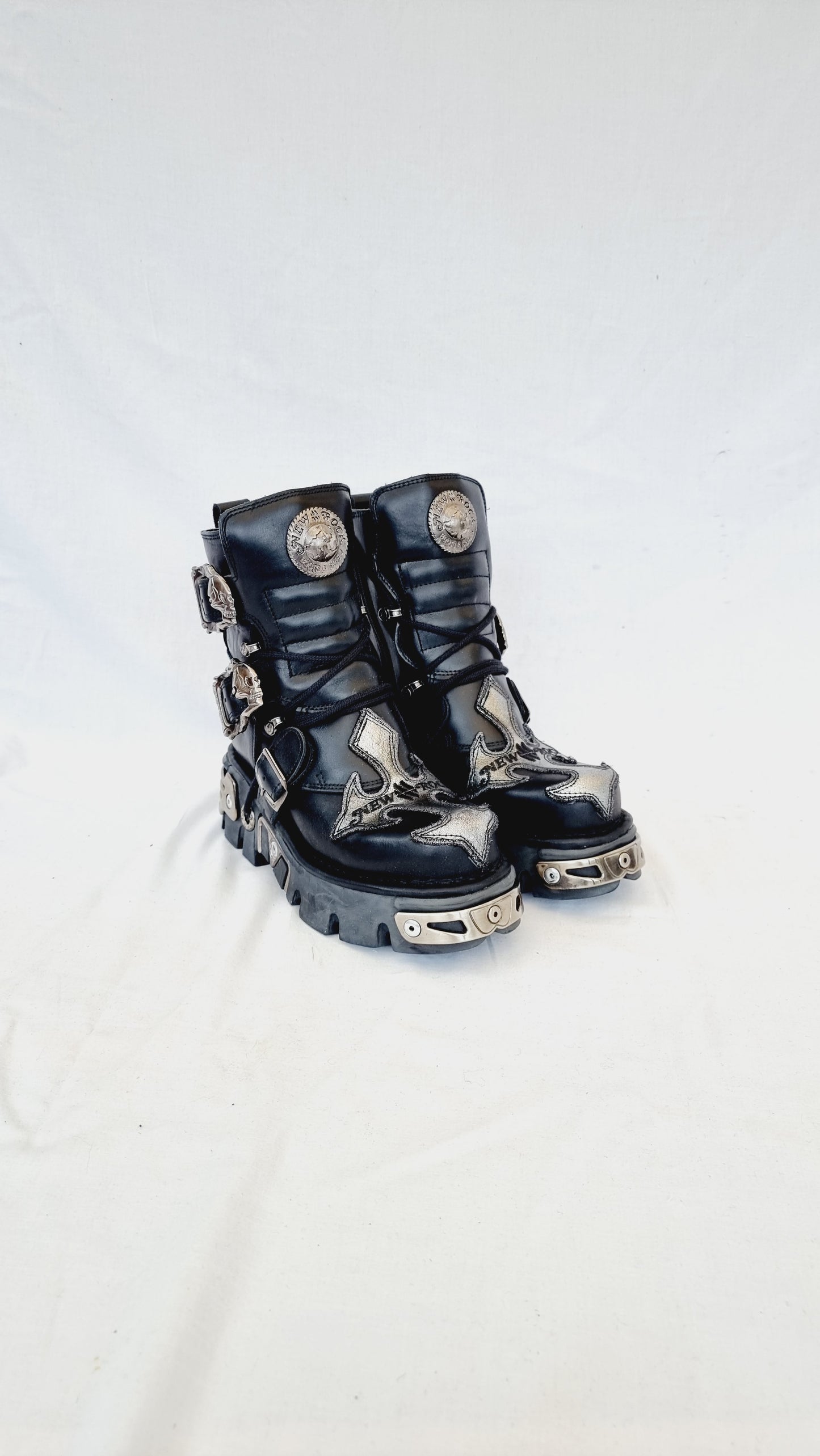 EU 36 / UK 3 New Rock Boots