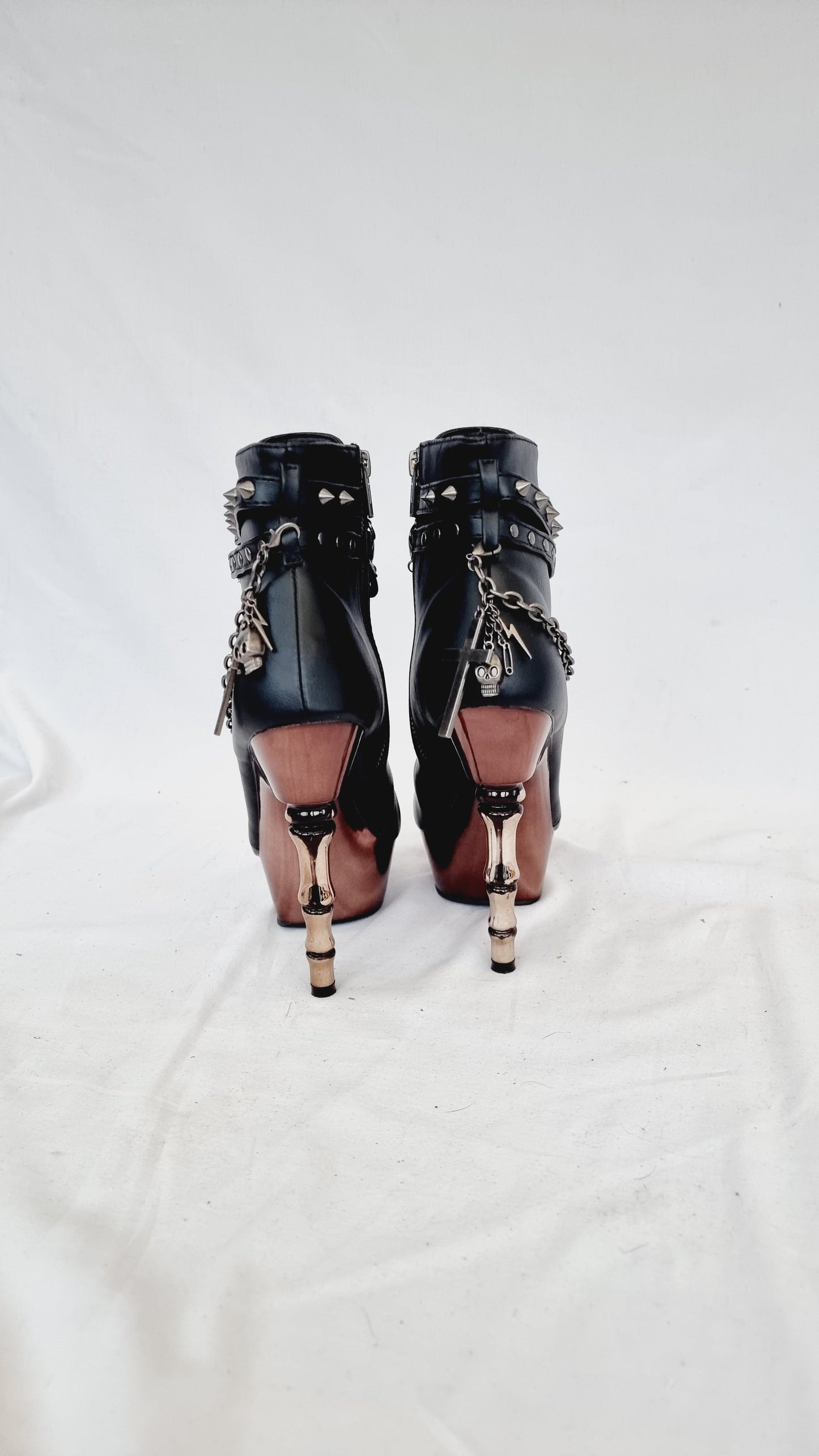 EU 37 / UK 4 Demonia Shoes