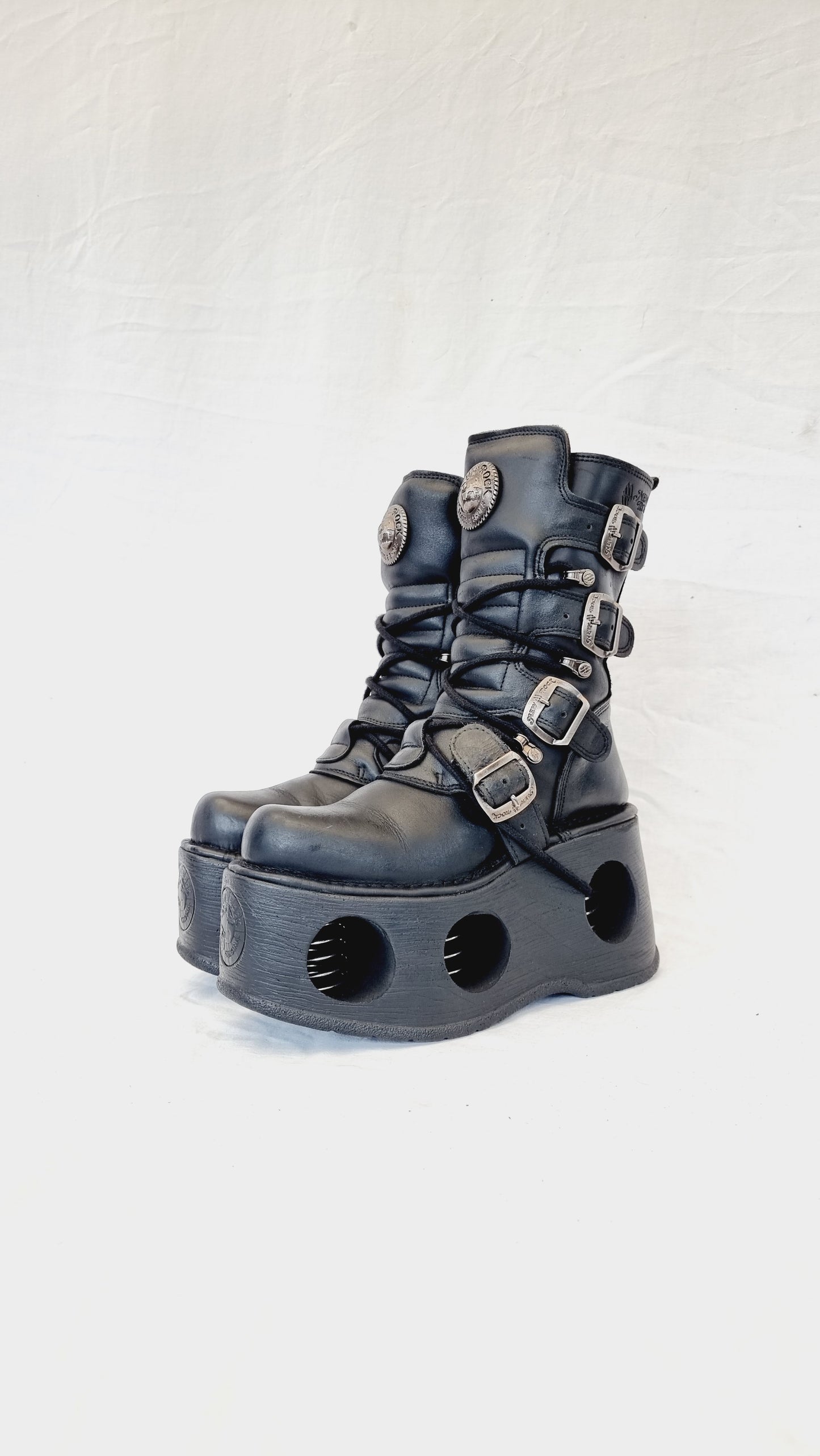 EU 37 / UK 4 New Rock Boots