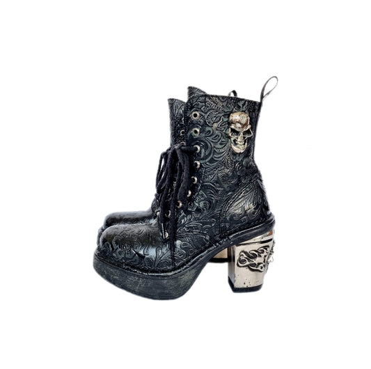 EU 38 / UK 5 - Black and Silver Paisley Embossed Leather New Rock Boots with Platform Soles and Skull Features