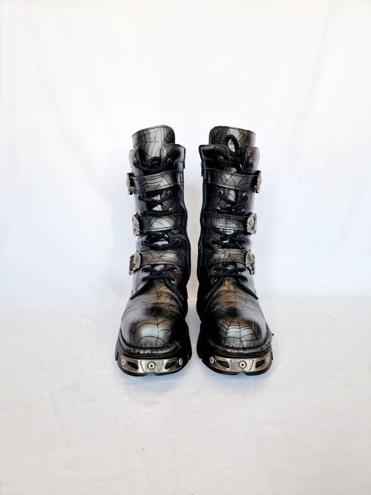 New rock dragon on sale boots