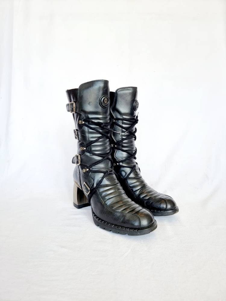 EU 39 / UK 6 New Rock Boots