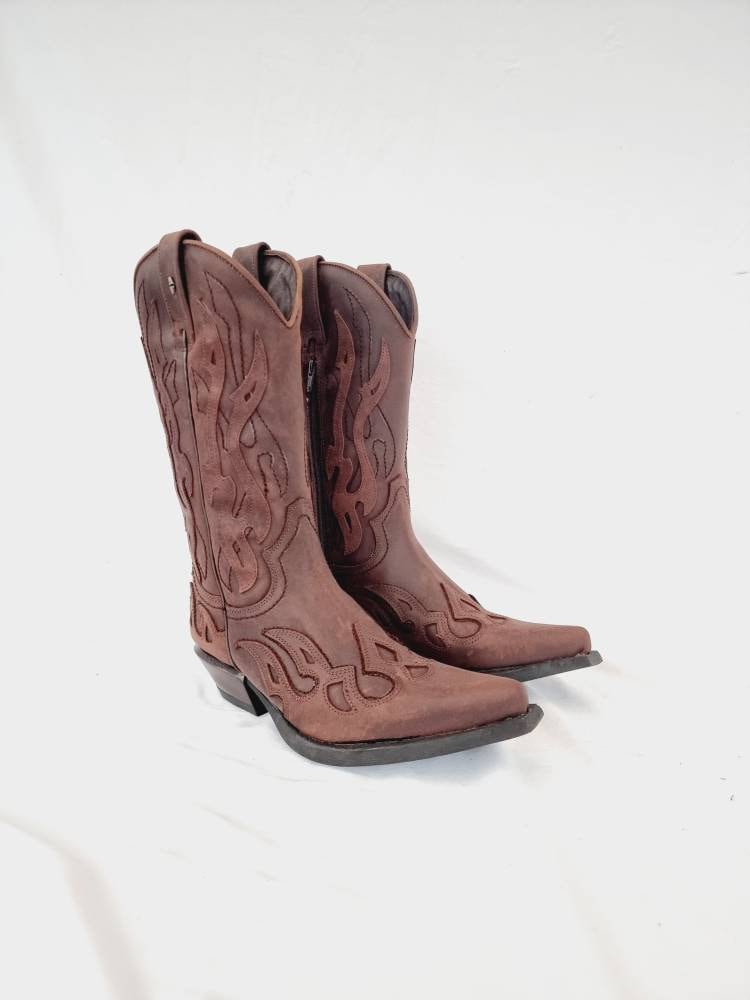 EU 41 / UK 7.5 New Rock Boots
