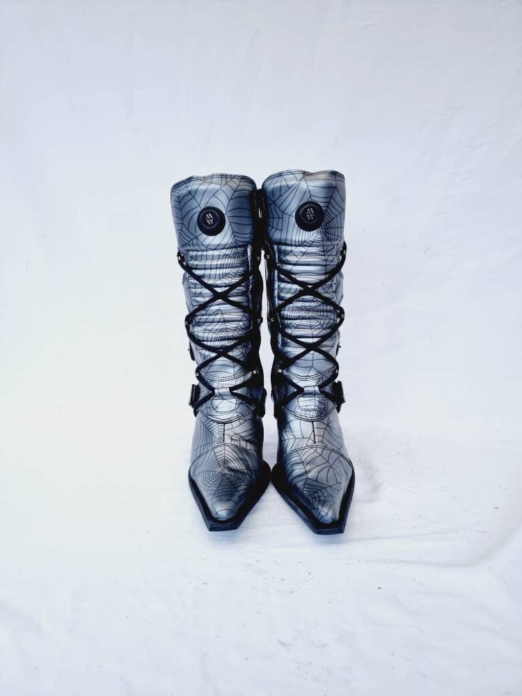 EU 39 / UK 6 New Rock Boots